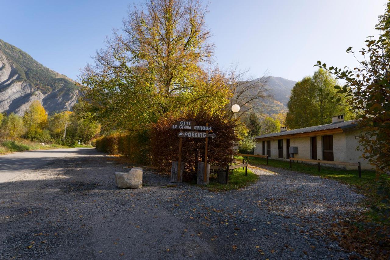 Gite Le Grand Renaud Le Bourg-dʼOisans エクステリア 写真